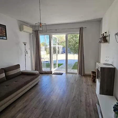 Neferprod - Is - Cam 07