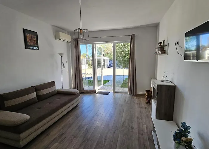 Neferprod - Is - Cam 07